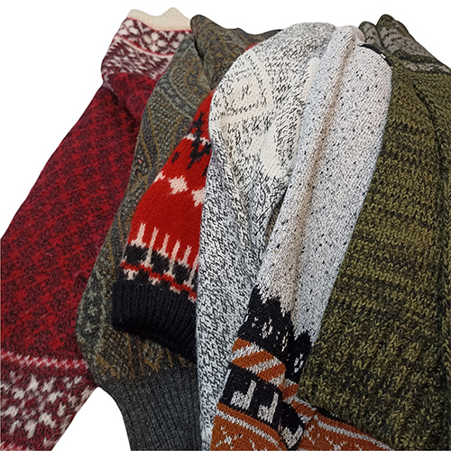 Vintage bulk aztek pattern knit by Vintage Fiasco wholesale Germany